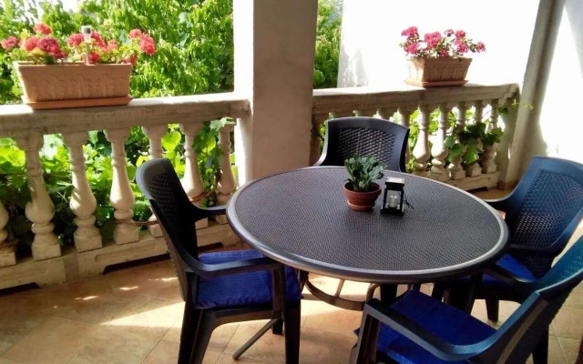 Apartments and Room Maro