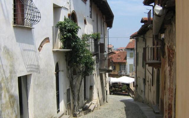 Saluzzo Historic Center Apartment