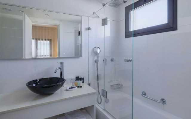 Best Western Regency Suites
