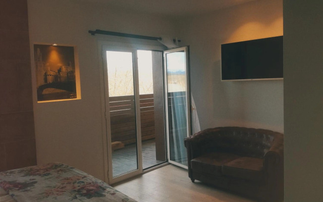 Turistic Girona - Piso de 3 habitaciones