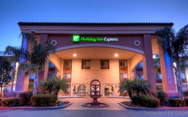 Holiday Inn Express Temecula, an IHG Hotel