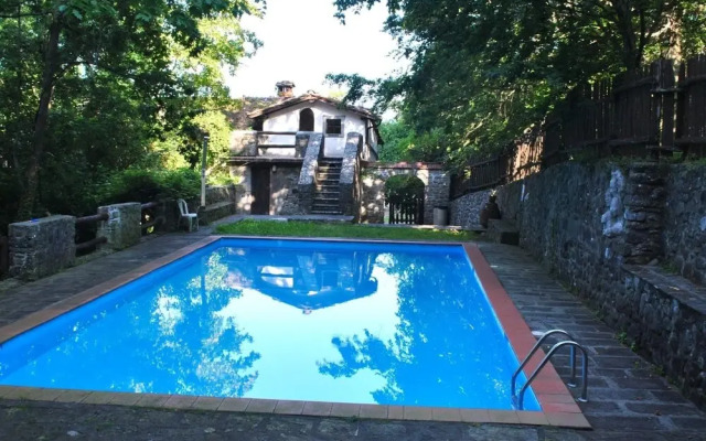 Peaceful Retreat With Shared Pool