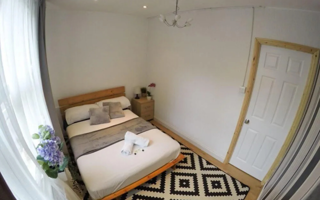 Hollybush Row Rooms