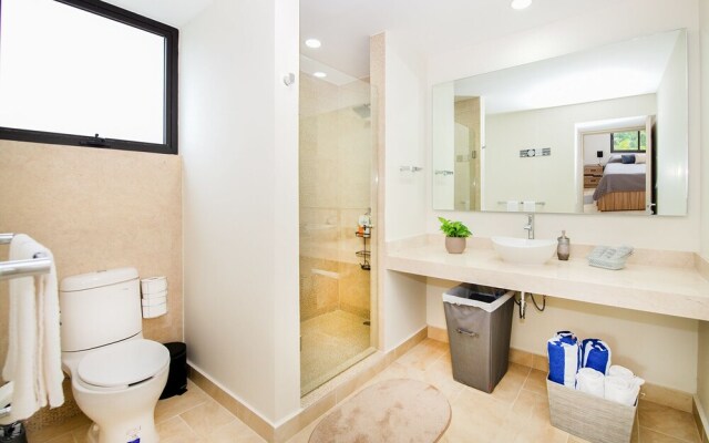 Private Garden Condo by Concierge4u