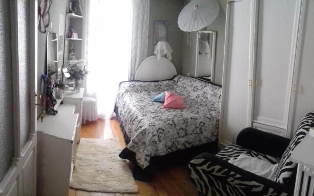 Comfortable House Center (1)