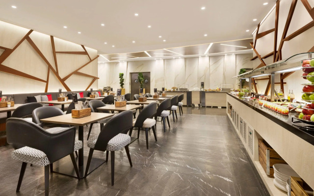 TRYP by Wyndham Dubai Hotel