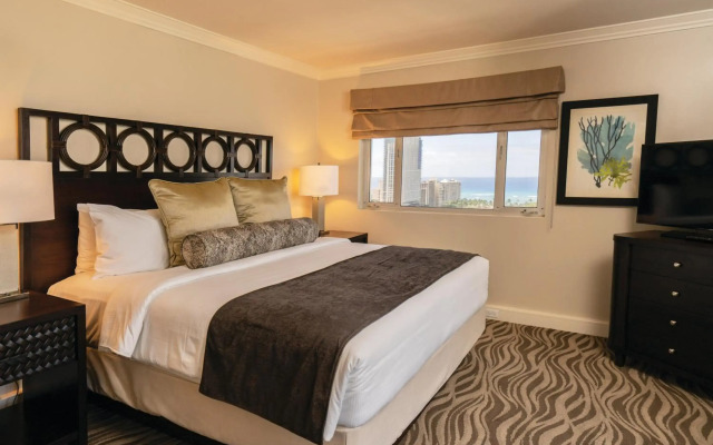 Club Wyndham Royal Garden at Waikiki