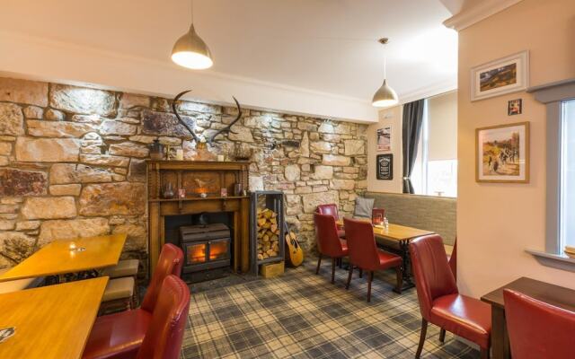 Corrie Hotel