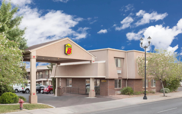 Super 8 by Wyndham St. George UT
