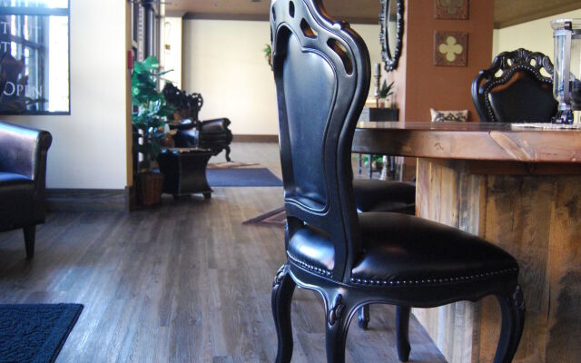 Scholar Morgantown, Tapestry Collection by Hilton