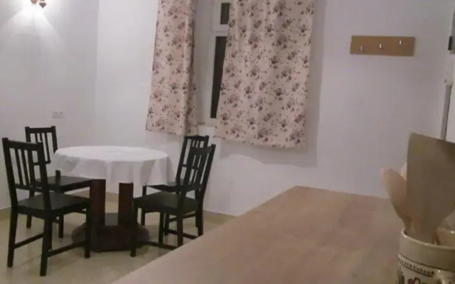Weiss- Old Town Deluxe Apartment