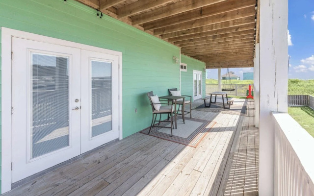 Ocean Views Optional Golf Cart Sleeps 14