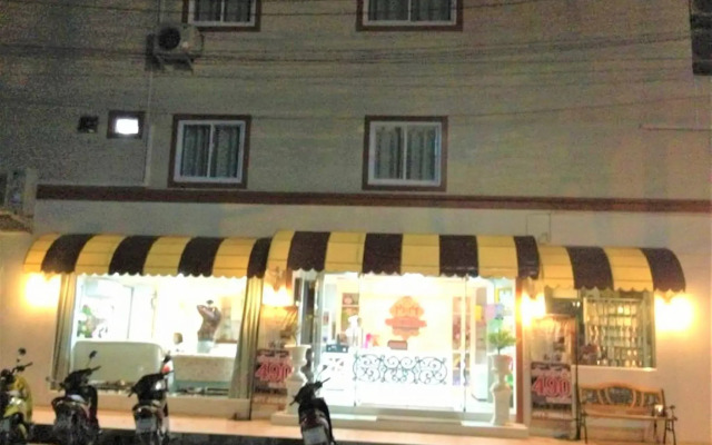 Chic Hotel Suratthani