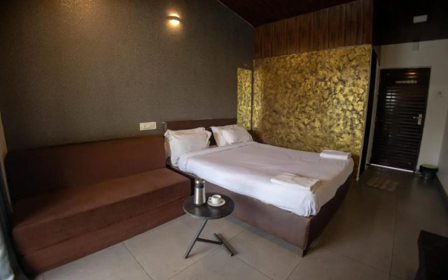 Canal Touch Resort