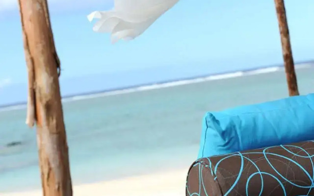 Constance Tekoma. Rodrigues