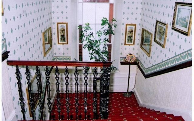 Corstorphine Lodge