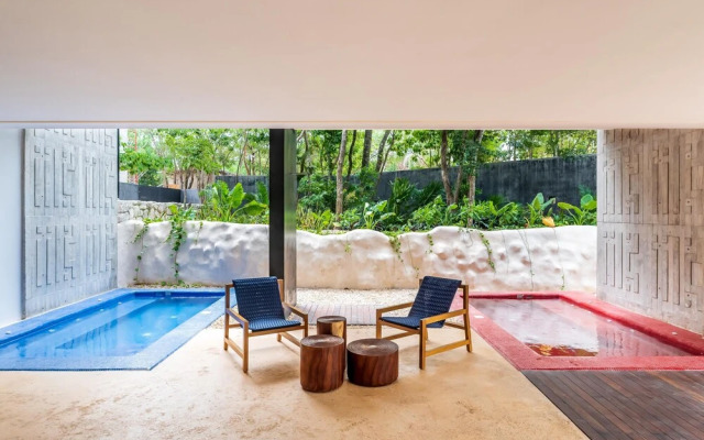 Penthouse With Balcony by Iik Tulum
