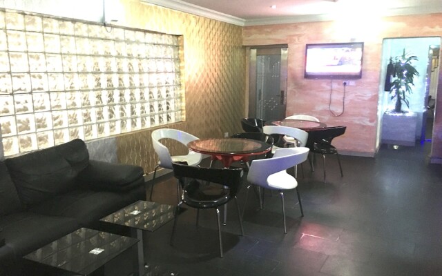 Zaaz Hotel