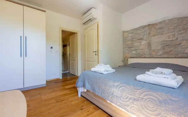 Villa Ana