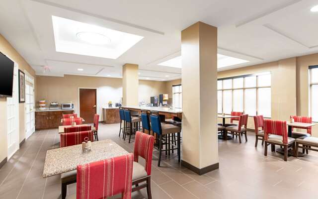 Comfort Inn & Suites Pine Bluff