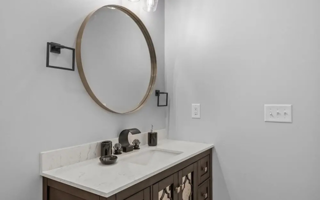 Shell Point 2 Bedroom Condo by RedAwning