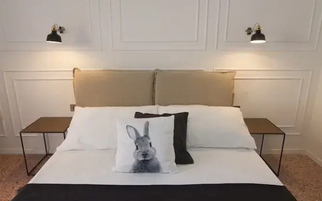 The Burrow City Rooms - Homestay