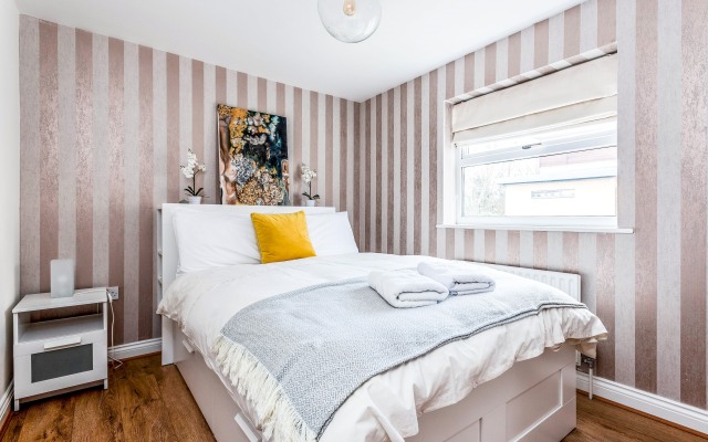 The St Clements Townhouse 3 Bedroom Bijou central