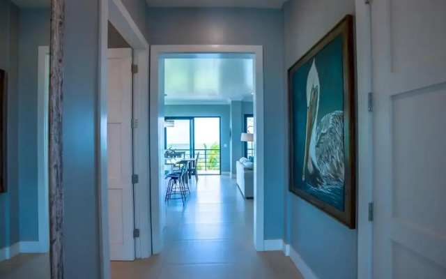Oceanfront Sunset Gecko Condo - Second Floor 2B