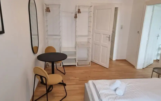 Allinone Apartments