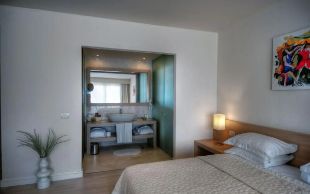 LVZZ Hotel - Boutique Class