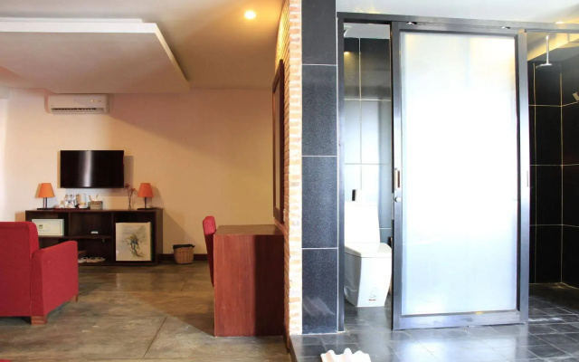 Mekong Angkor Deluxe Hotel