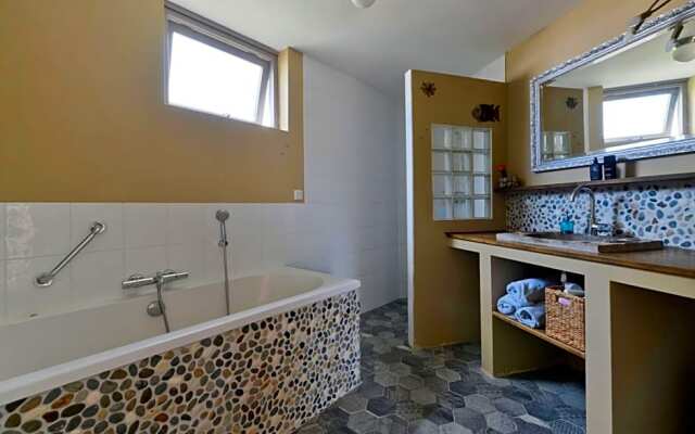 Silver Moon Bed & Breakfast
