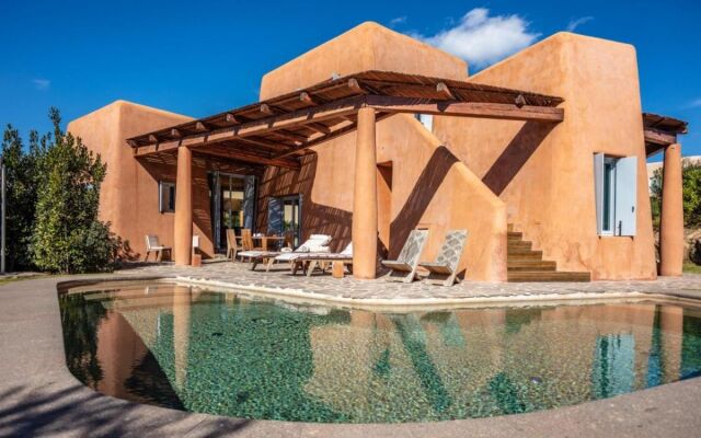 Is Molas Villas