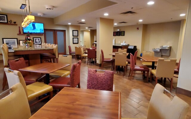 Hampton Inn Hillsville