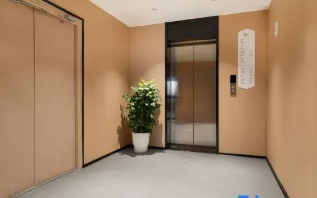 Shankee Coffee Style Hotel (Chengdu Longquanyi Longhuasi Subway Station)