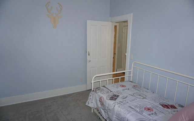 Charlevoix House - The Northside