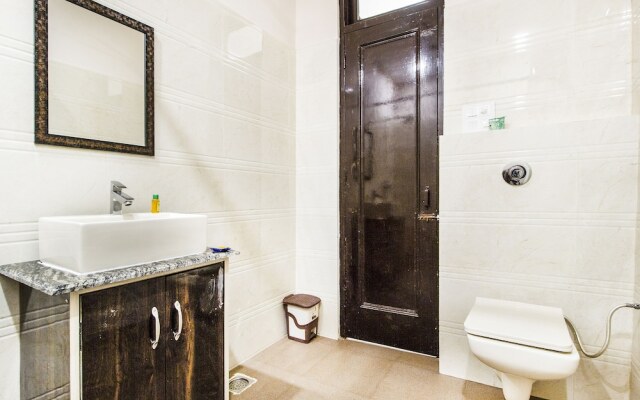 FabHotel Sant Homestay Golden Temple