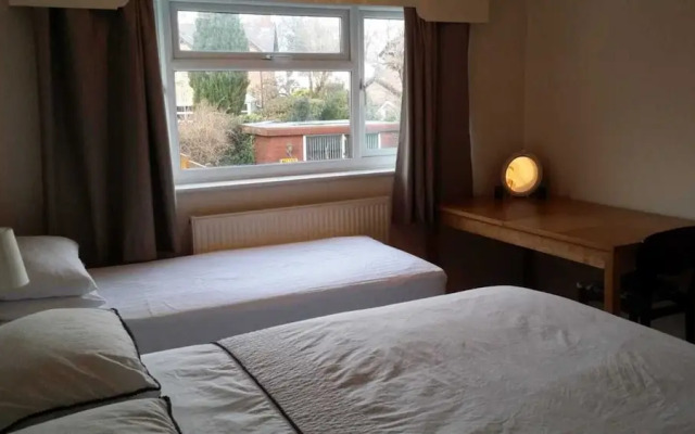 Chester 3 Bedroom House 4th Room to Sleep 7 Total
