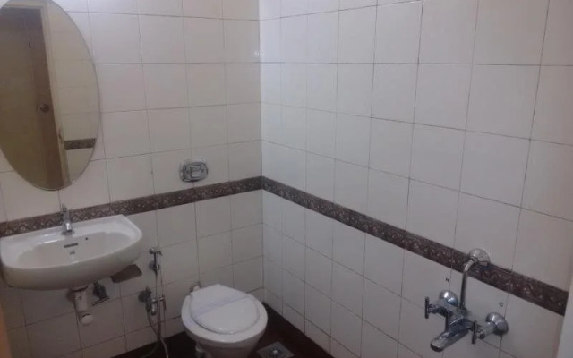 Hotel de Rajanigandha