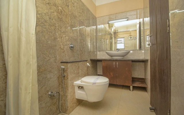 Capital O 28319 Hotel Ganayak