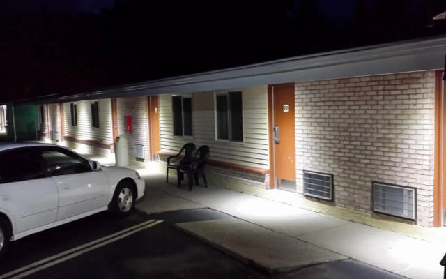 Budget Inn Fairport