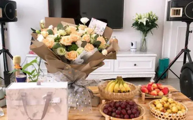 Anji semi-hidden b&B