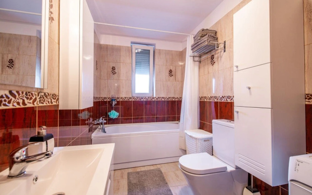 Two Room Apartment Militari Residence M8