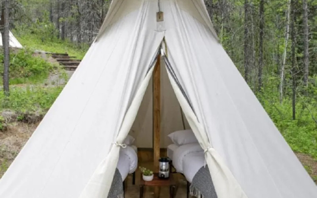 Under Canvas Mount Rushmore