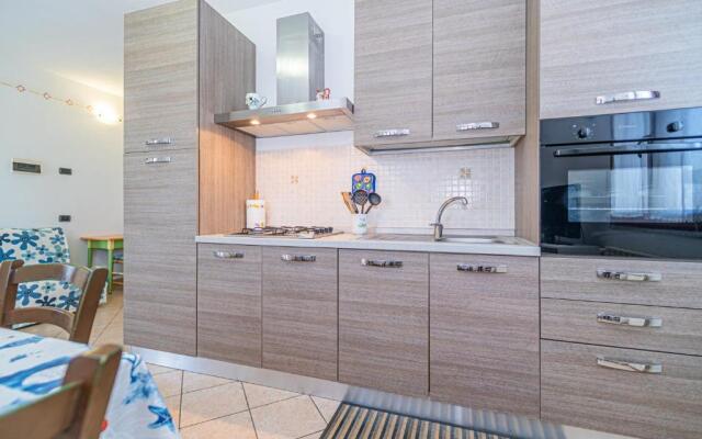 Apartment in Villa 2 to 4 Persons With Large Garden "stella"