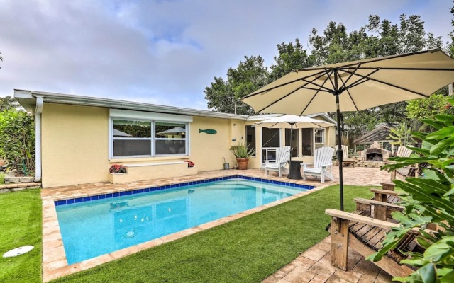 Bradenton Home w/ Beautiful Yard: 4 Mi to Downtown