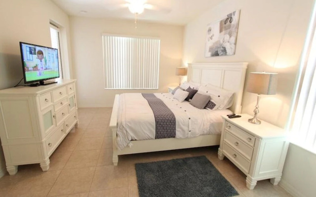 Crystal Cove 929