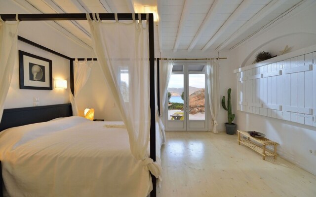 Villa Princess 5 4Bed with Small Tub Panormos Beach
