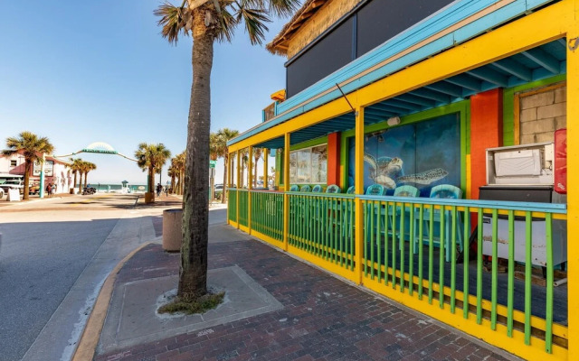 Sea Coast Condominium 418