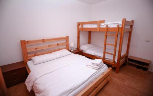 Hostel Elior